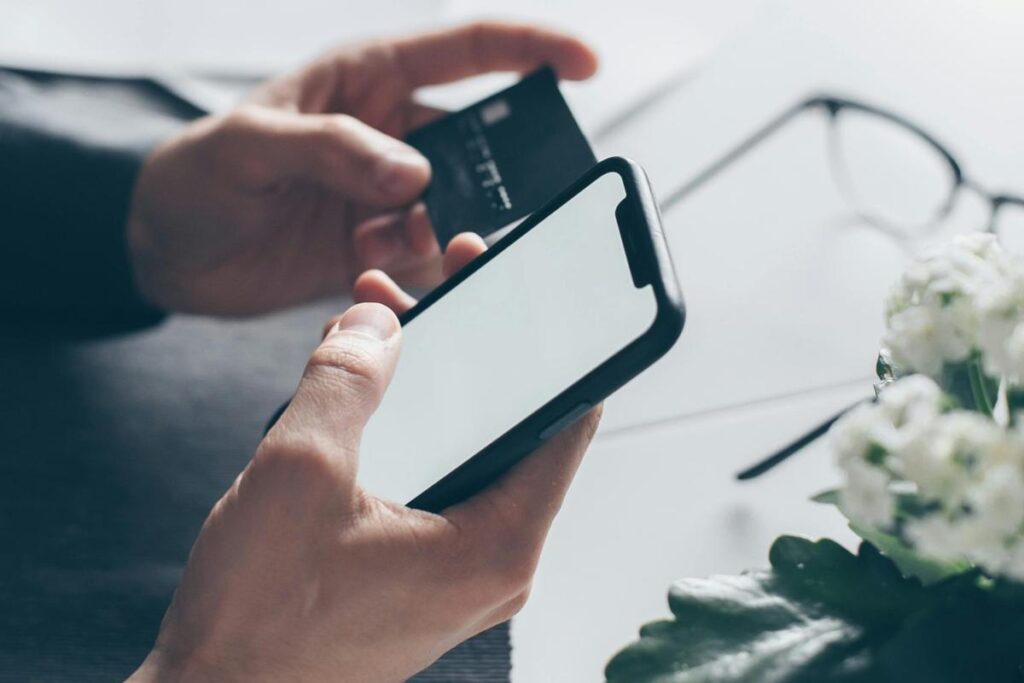 Telefono e carta di credito - prestiti.com