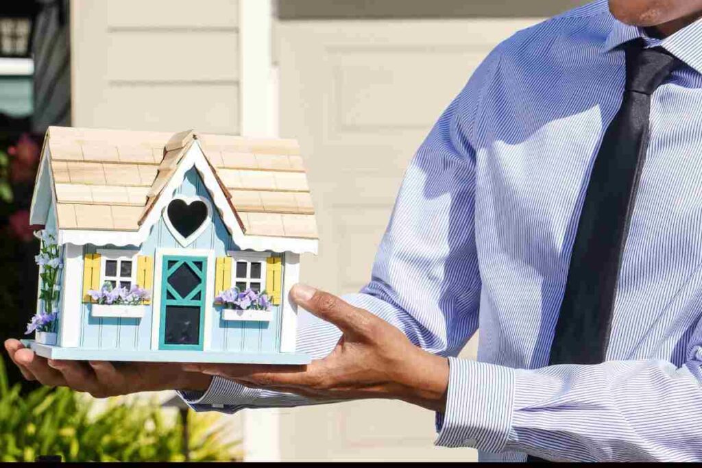 Casa, modellino - prestiti.com