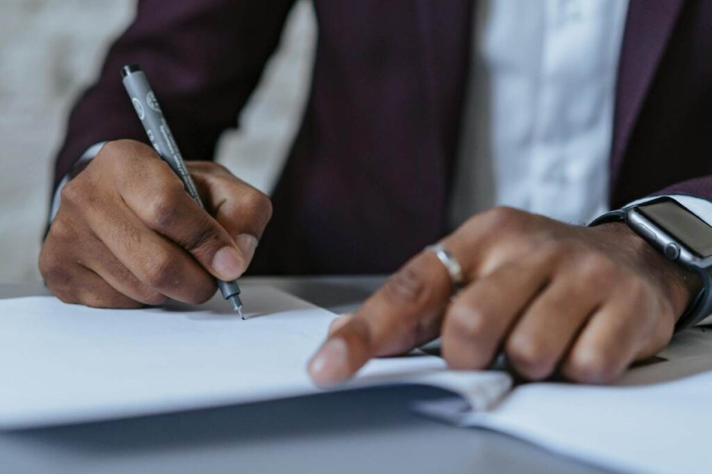 Firma su contratto - prestiti.com